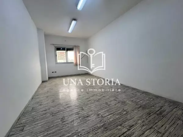 A Vendre H+4 pour usage bureautique