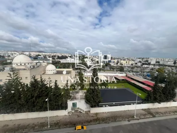 H+9 pour la vente à Centre Urbain Nord